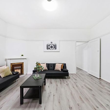 Burwood New 2 Bedroom 2 Bathroom Apartment Sydney Exterior photo