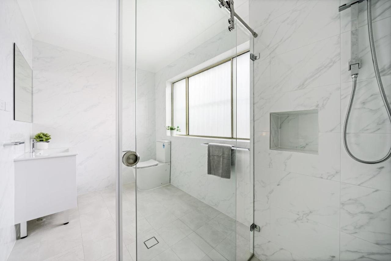 Burwood New 2 Bedroom 2 Bathroom Apartment Sydney Exterior photo