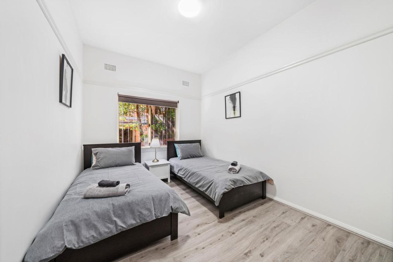 Burwood New 2 Bedroom 2 Bathroom Apartment Sydney Exterior photo