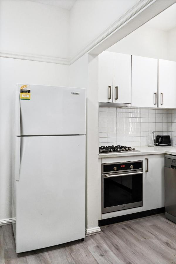 Burwood New 2 Bedroom 2 Bathroom Apartment Sydney Exterior photo